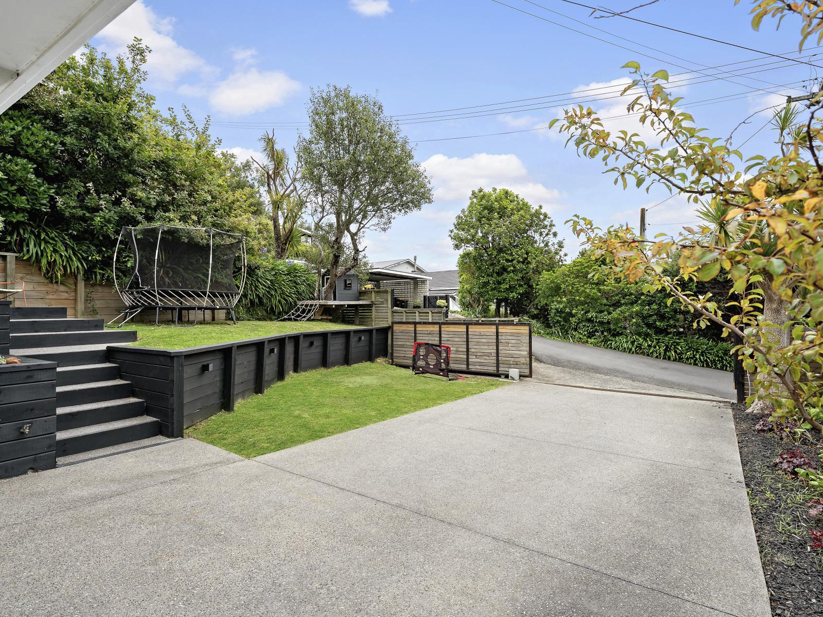 5 Manuka Terrace, Eastbourne