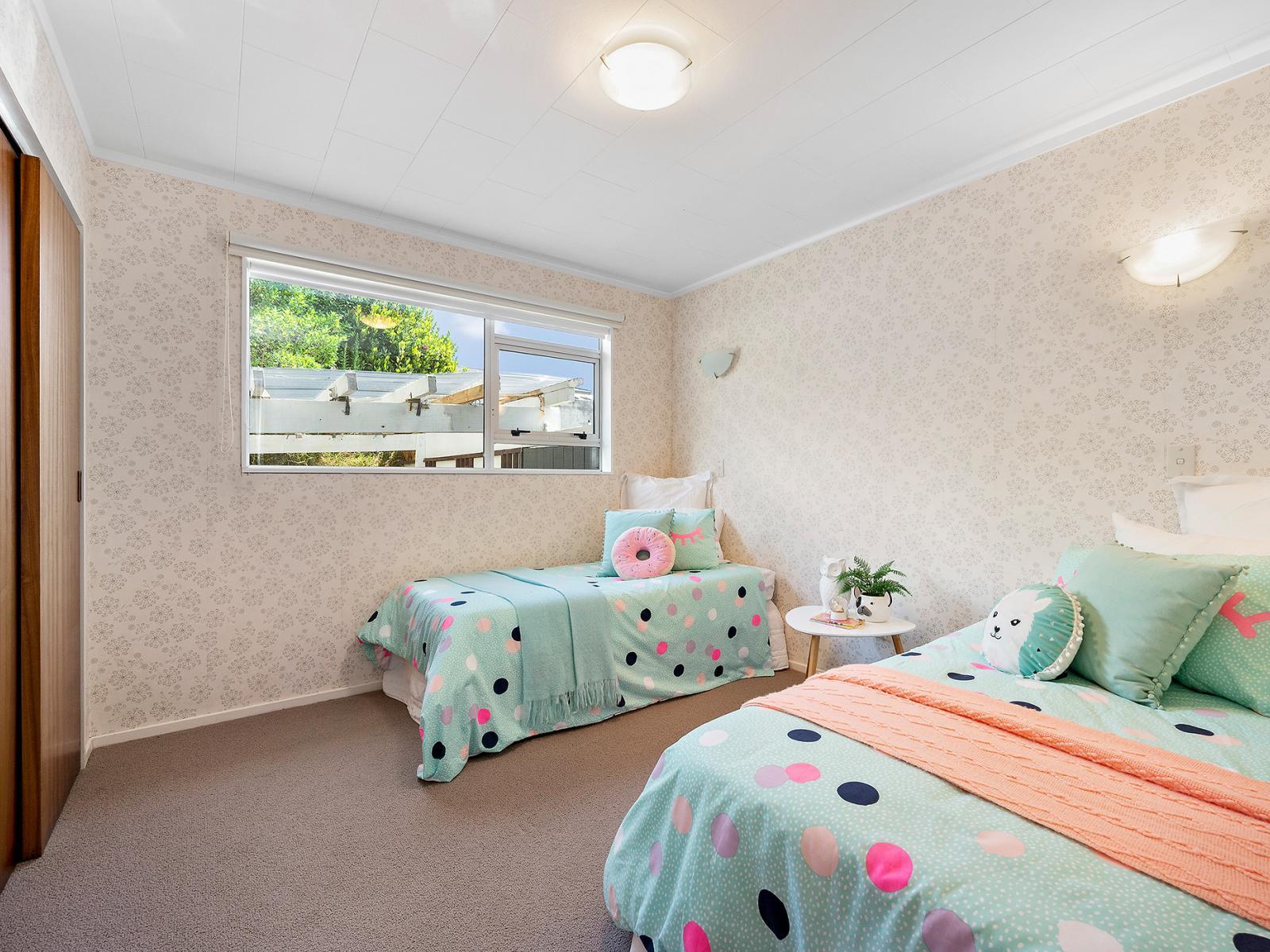 7 Tree Top Lane, Paparangi