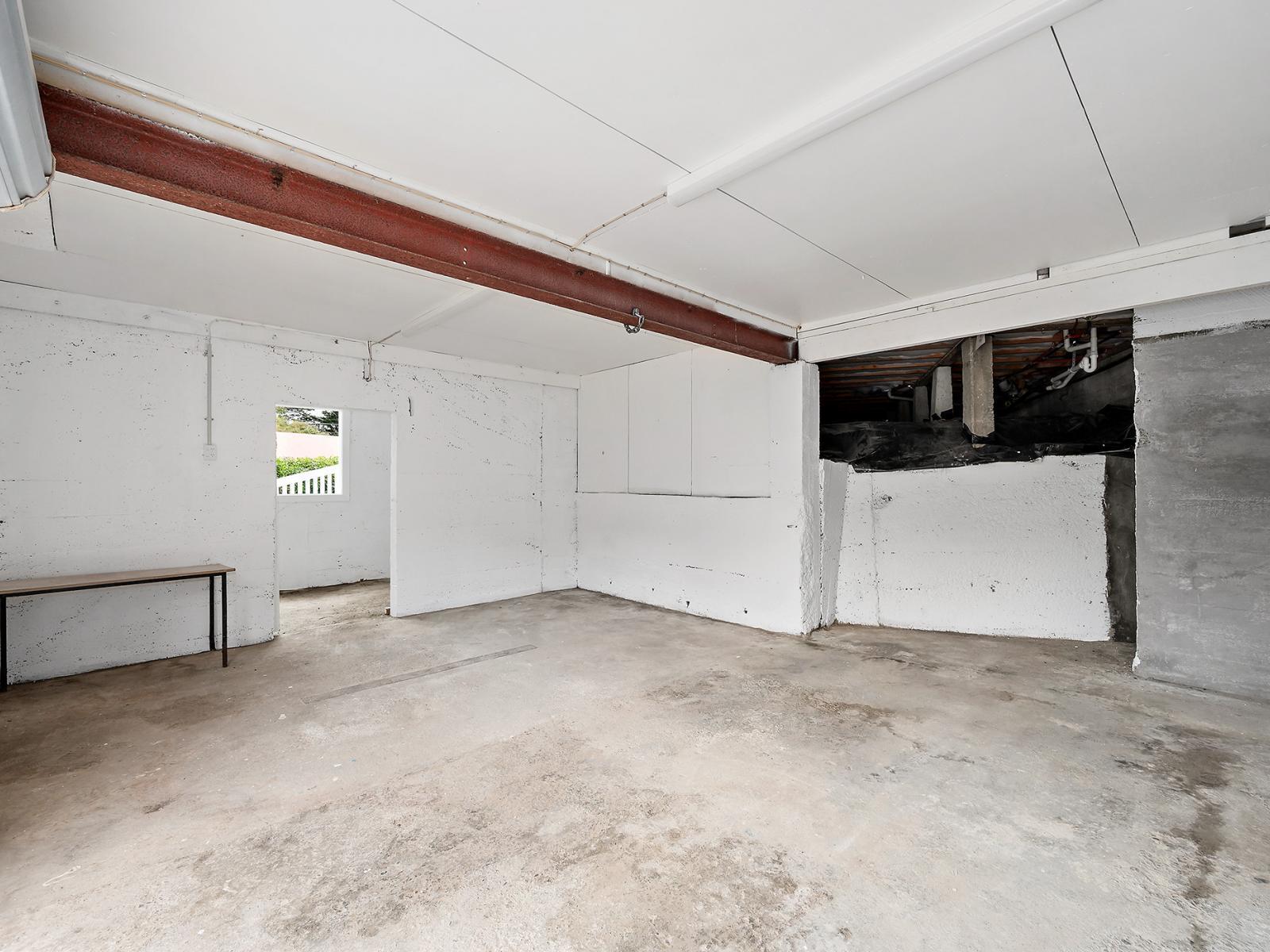 5 Omega Street, Newlands 5 Omega Street, Newlands