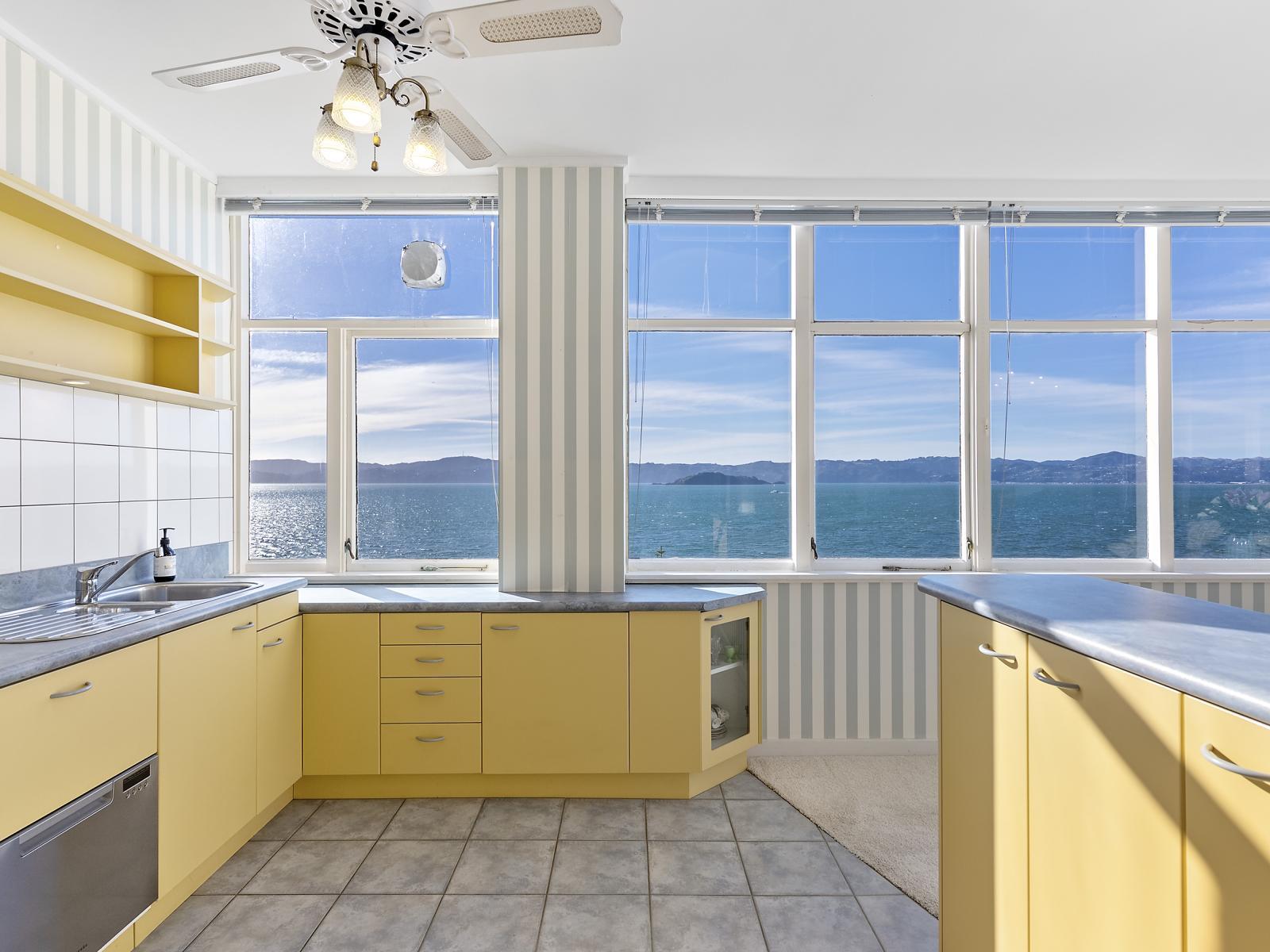 Unit 6C, 33 Rimu Street, Eastbourne