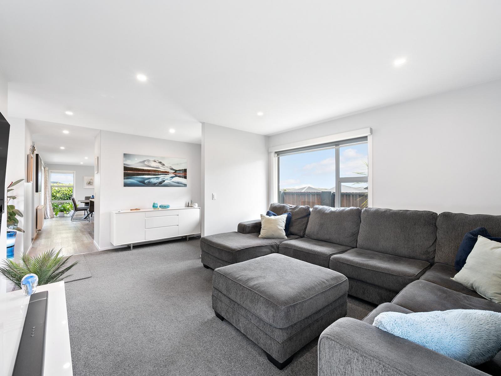 88 Cedarwood Street, Woodridge