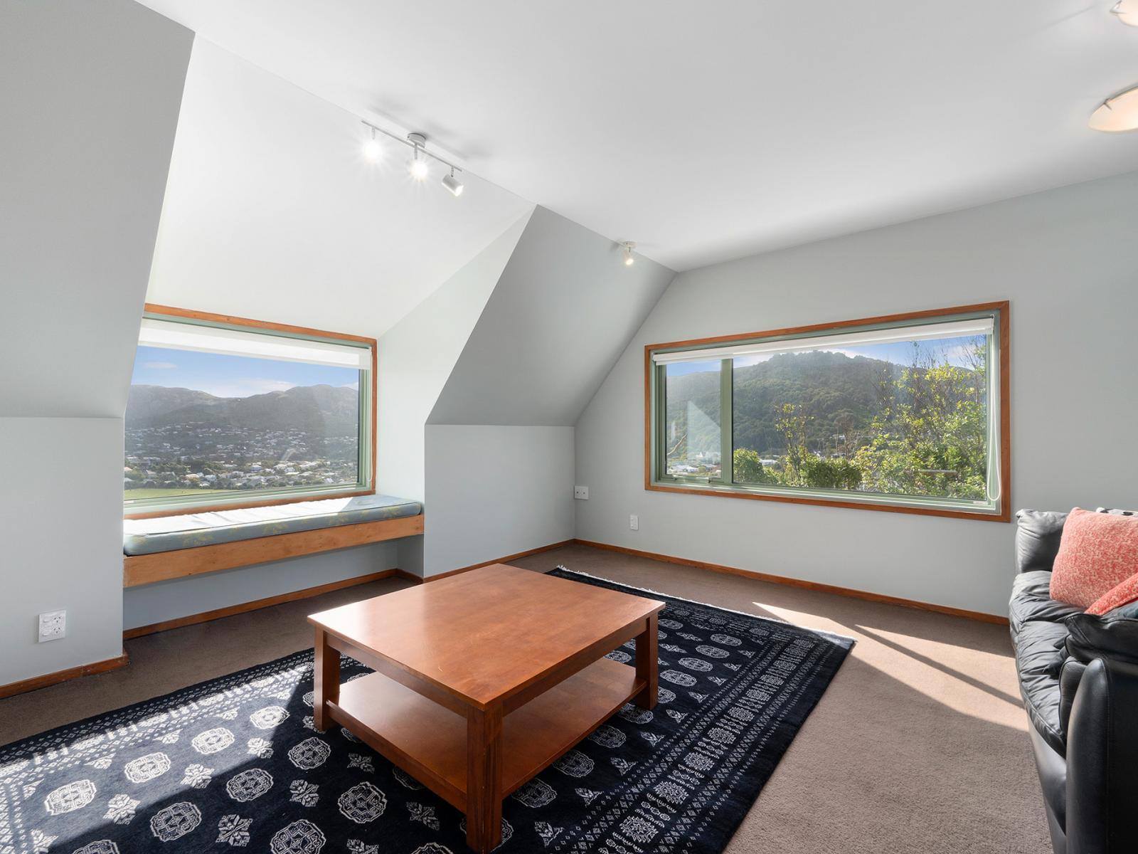 5 Indira Place, Khandallah