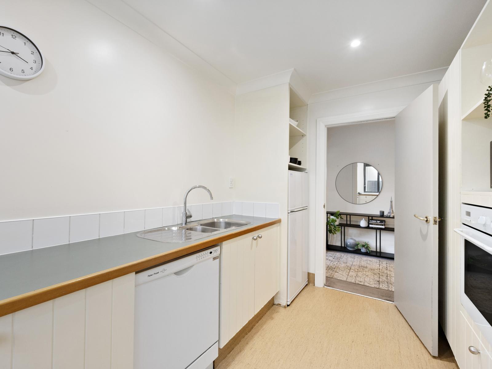 Unit 4F, 16 The Terrace, Wellington Central