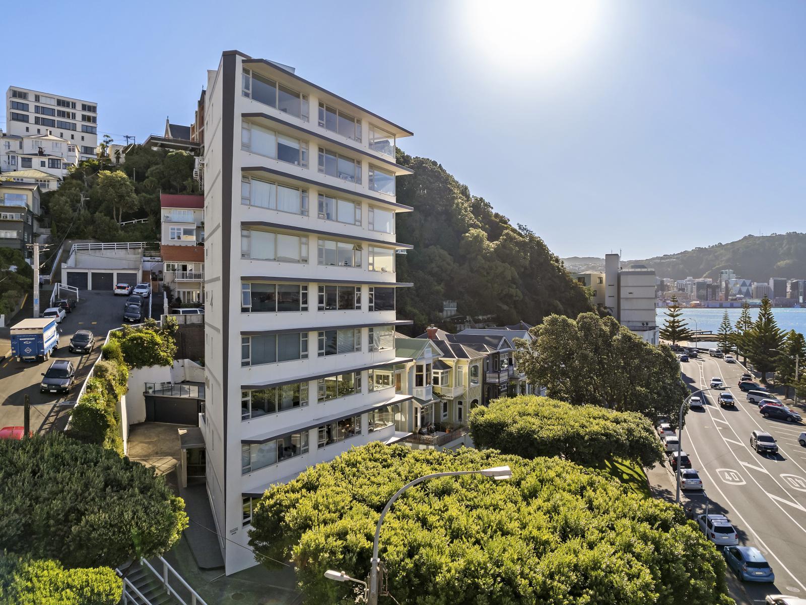 Unit 9, 202 Oriental Parade, Oriental Bay