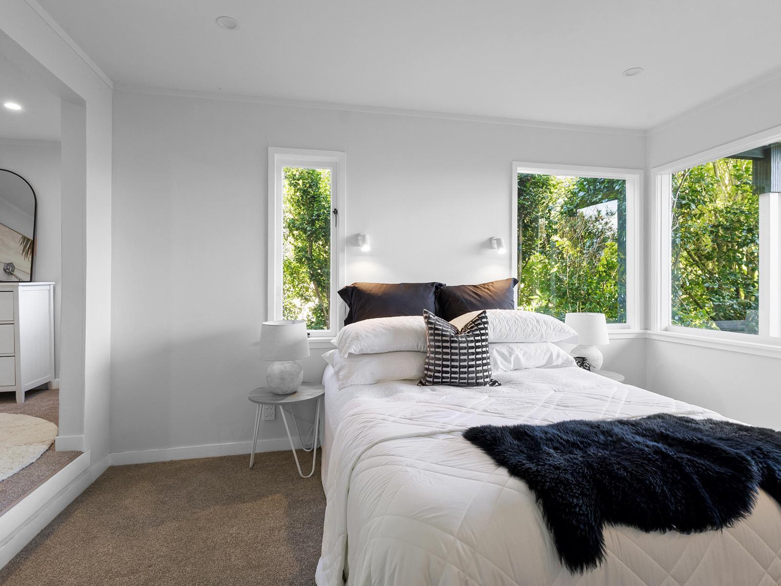 7 Westhill Road, Point Howard