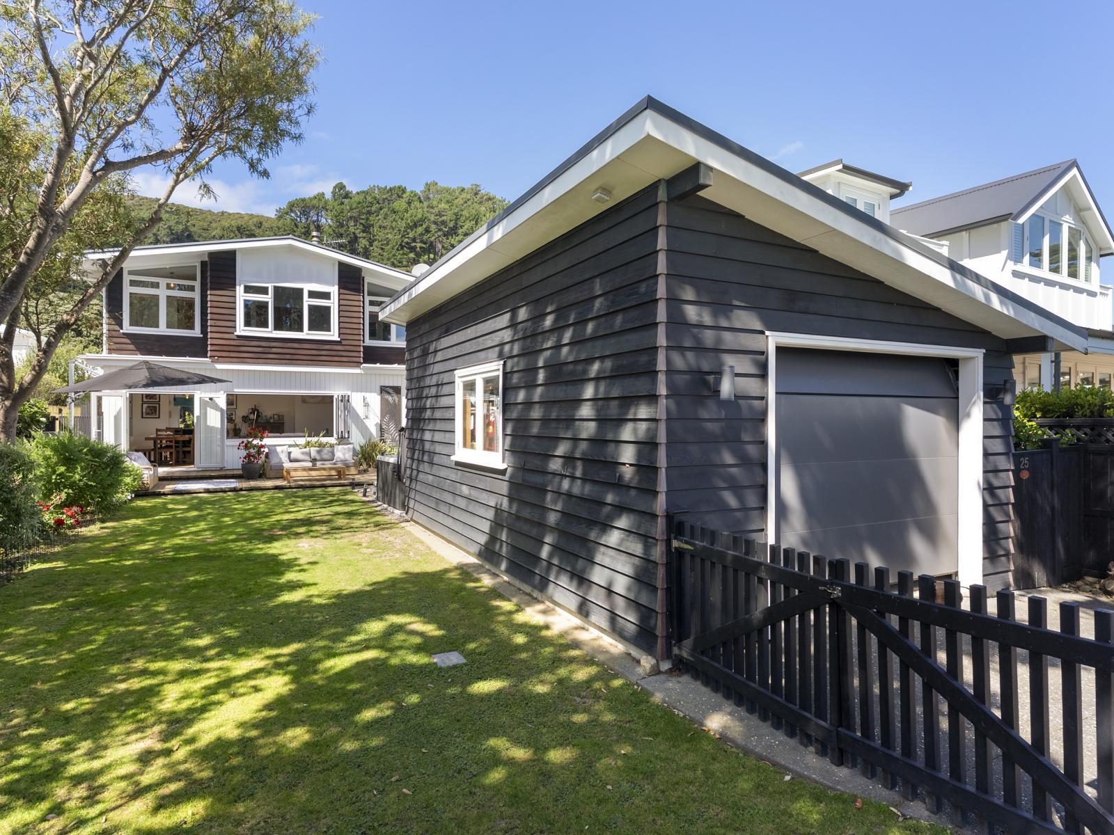 25 Marine Parade, Eastbourne