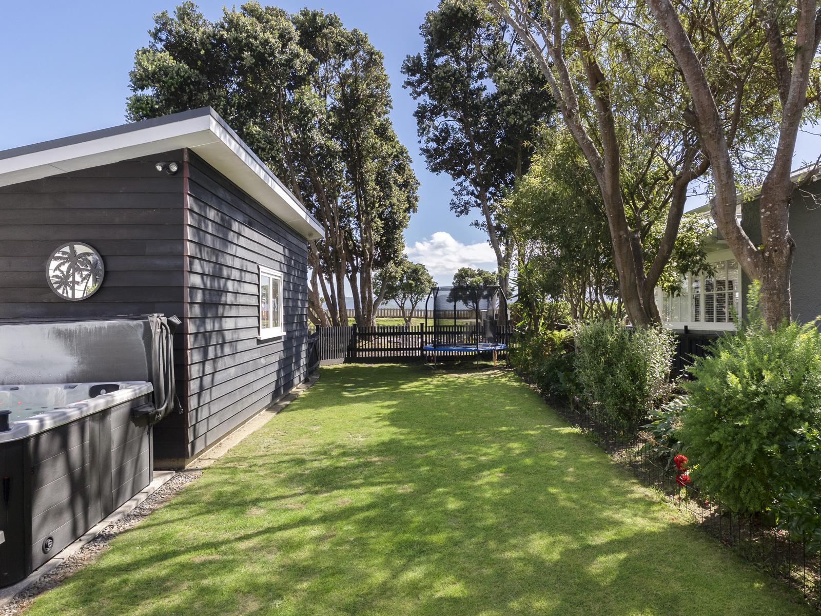 25 Marine Parade, Eastbourne