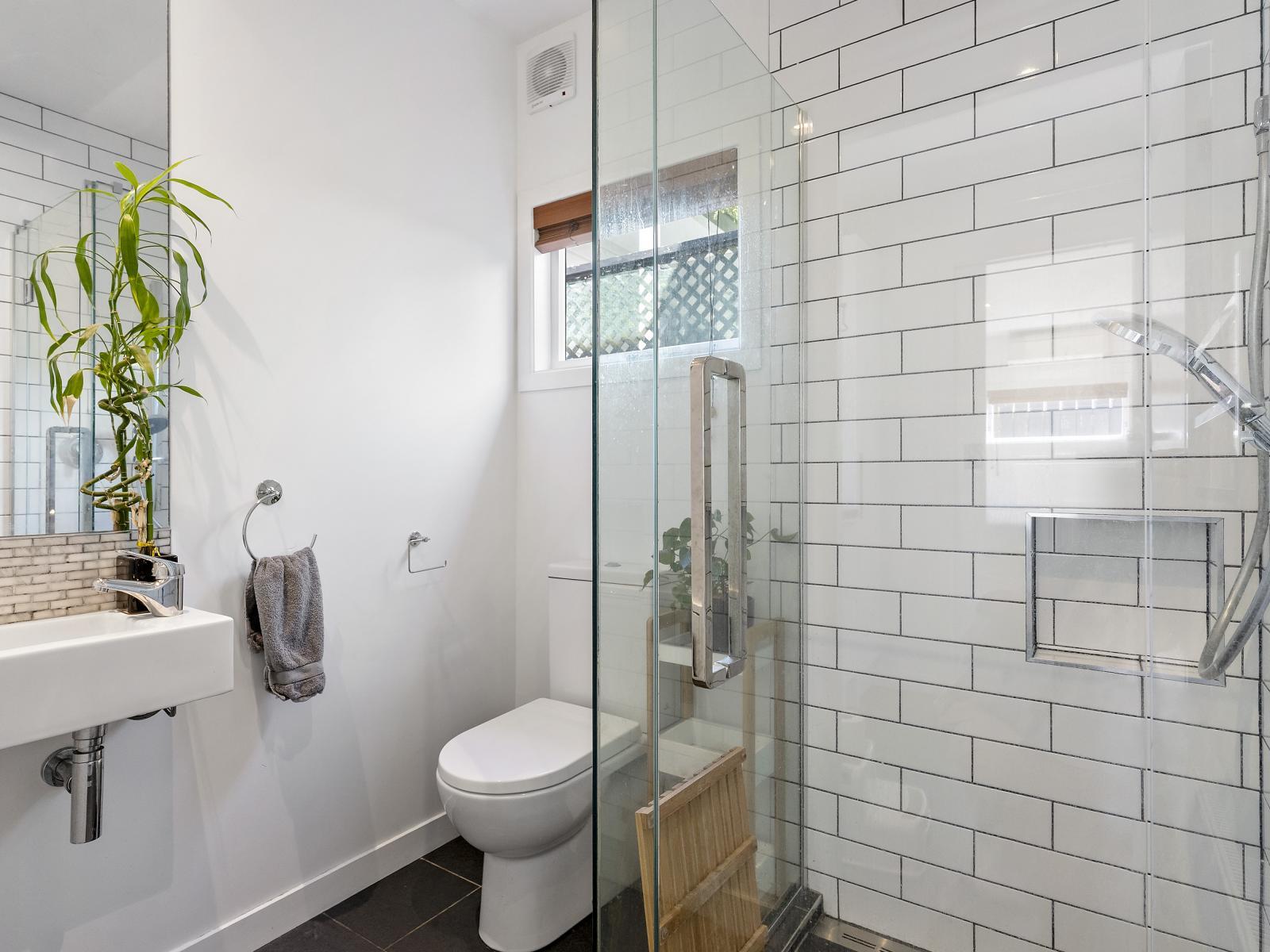 25 Marine Parade, Eastbourne