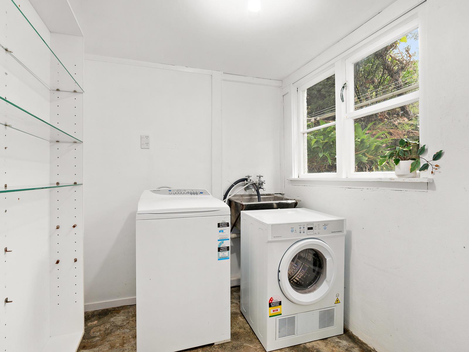 104 Sidlaw Street, Strathmore Park 104 Sidlaw Street, Strathmore Park