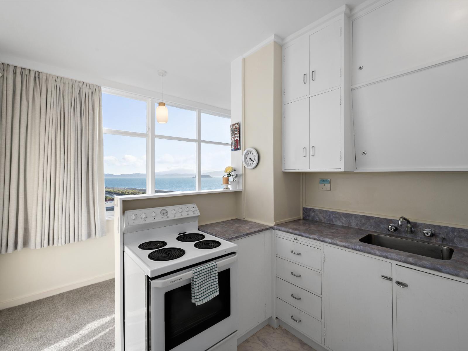 Unit 6B, 33 Rimu Street, Eastbourne