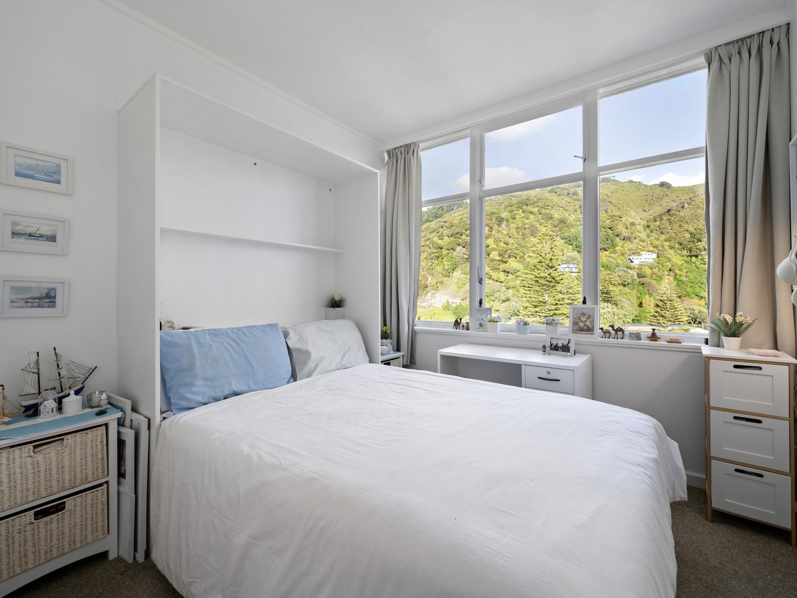 Unit 6B, 33 Rimu Street, Eastbourne