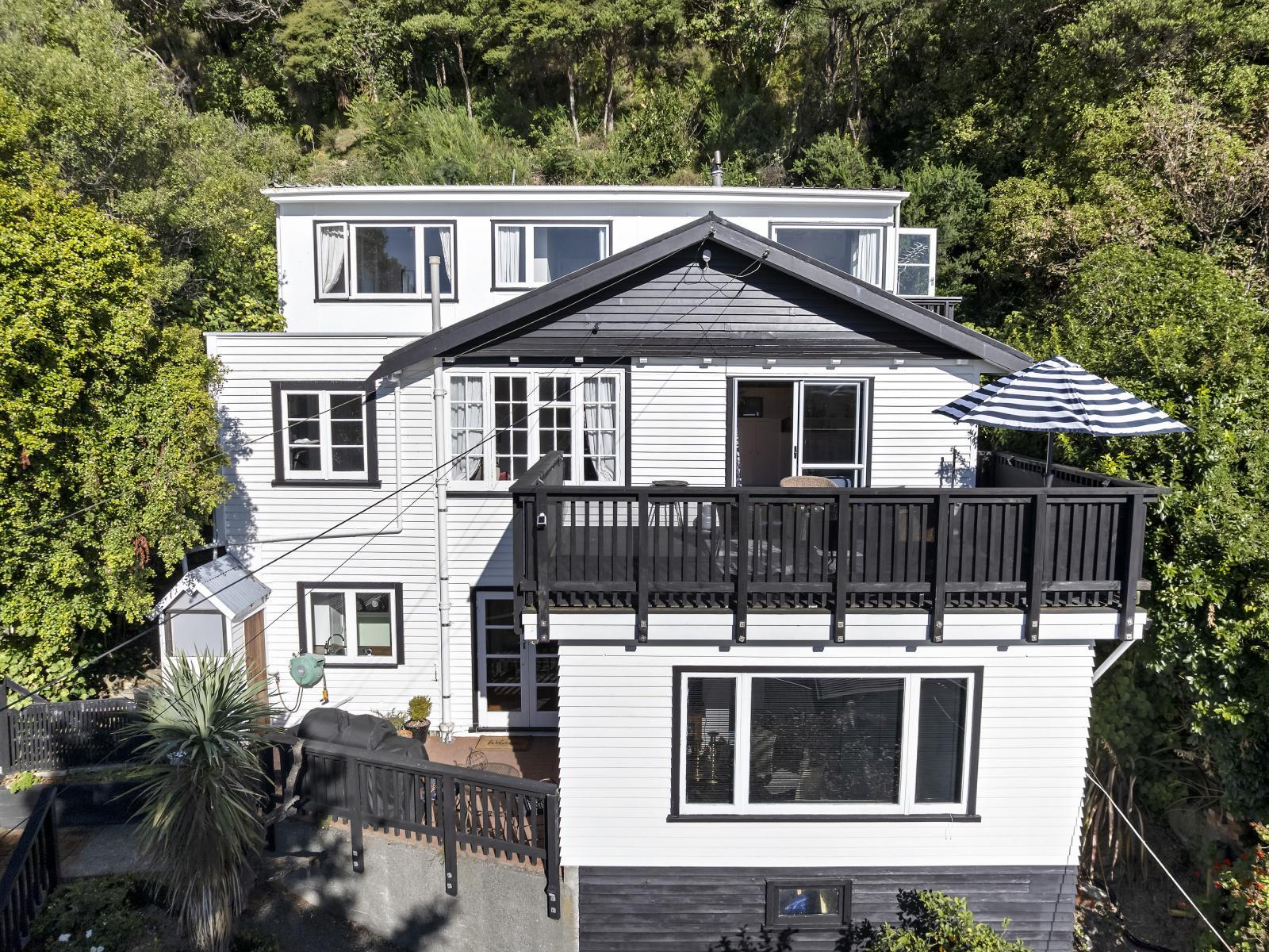 22 Tawa Street, Eastbourne