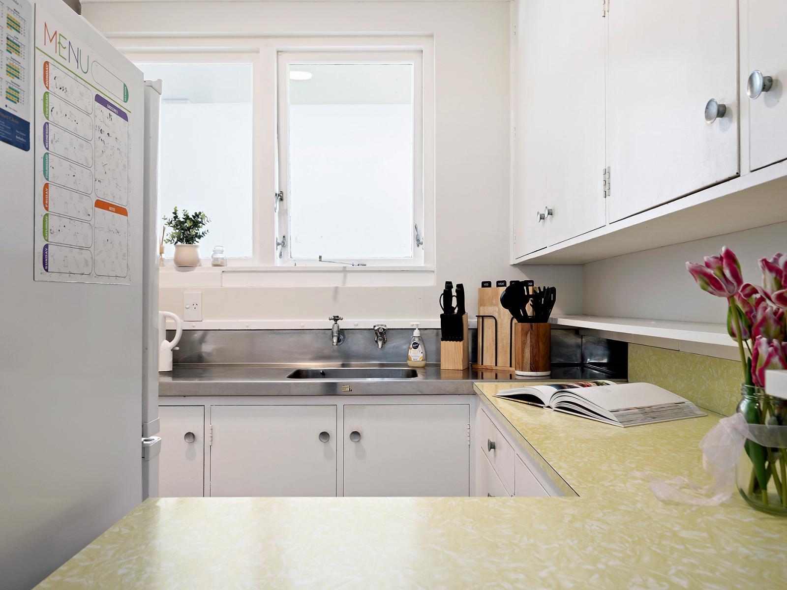 Unit 2, 18 Agra Crescent, Khandallah