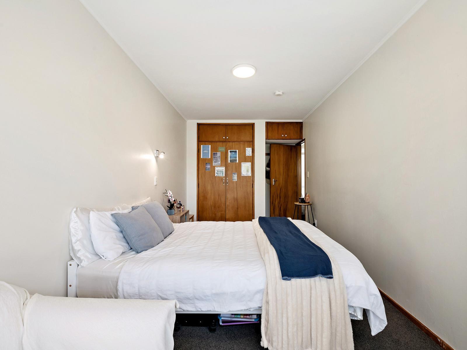 Unit 2, 18 Agra Crescent, Khandallah