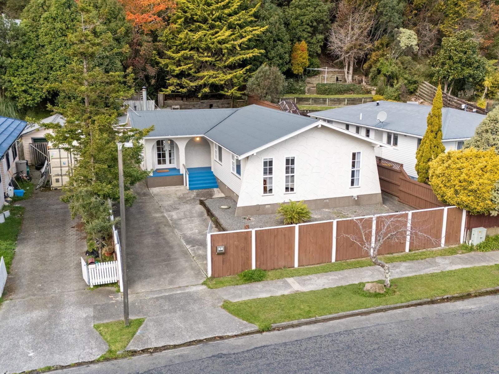 26 Trelawney Road, Wainuiomata 26 Trelawney Road, Wainuiomata