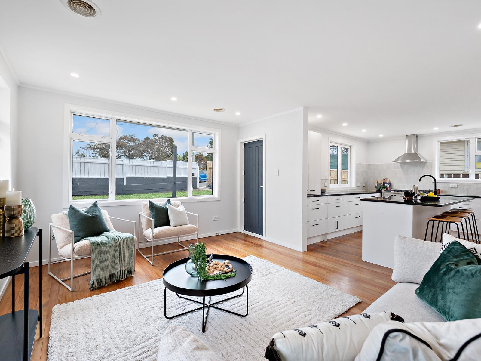 7 Massey Street, Tawa 7 Massey Street, Tawa