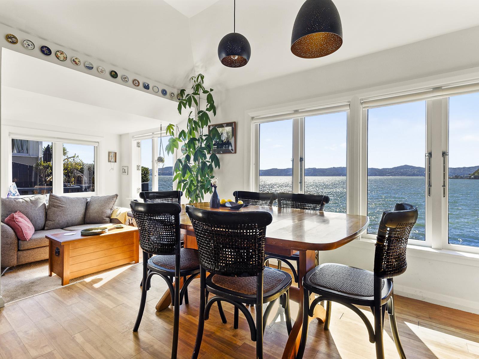 625 Marine Drive, Days Bay 625 Marine Drive, Days Bay