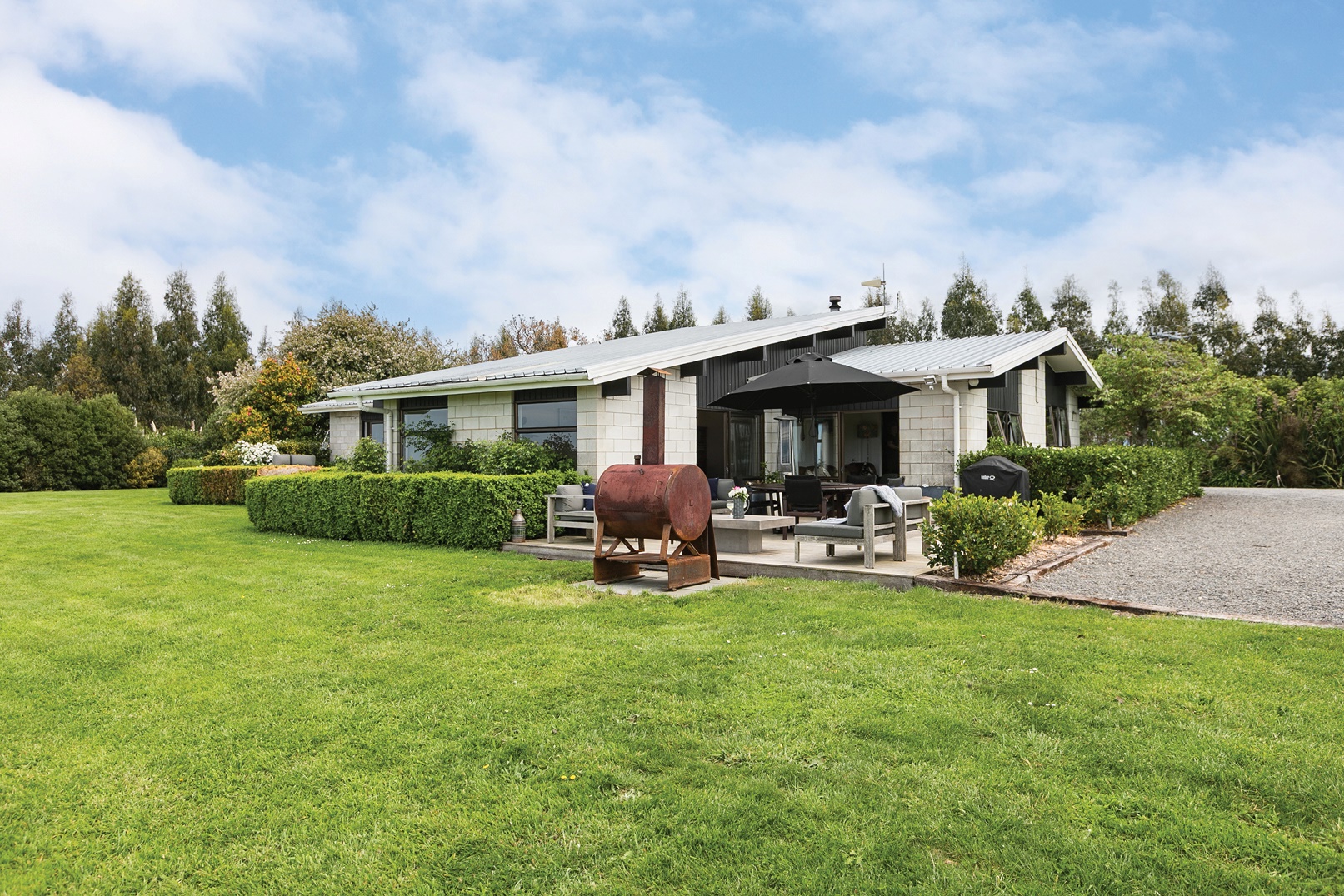 LRC_AUT26_Farmhouse Views_House