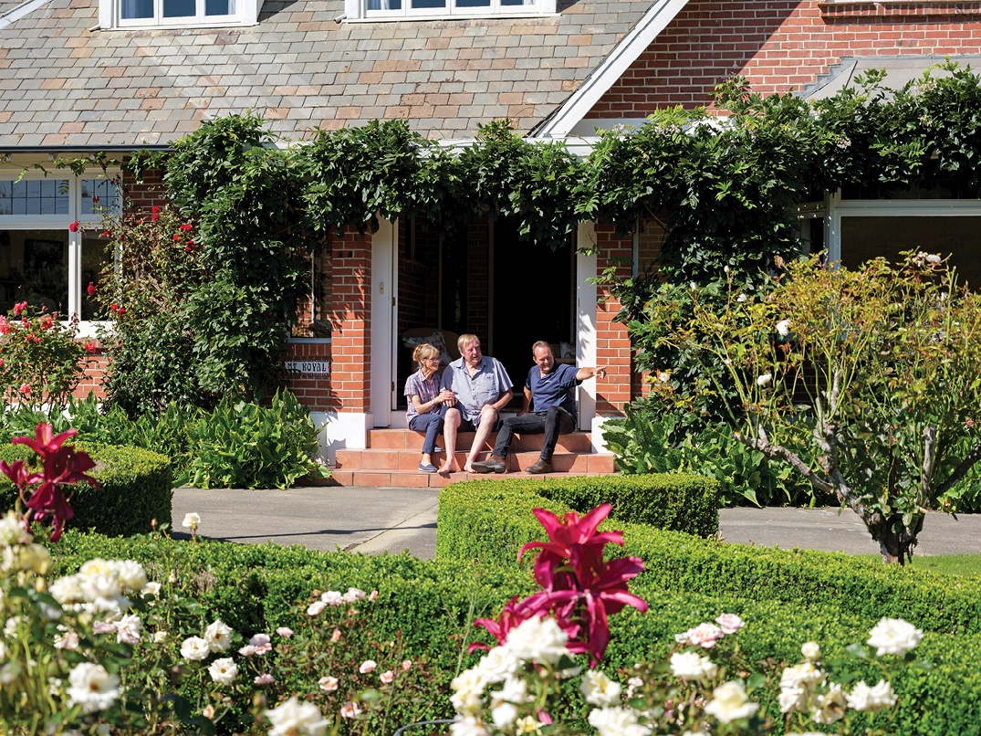 LRC_AUT26_Historic Homestead_Paul&Vendors