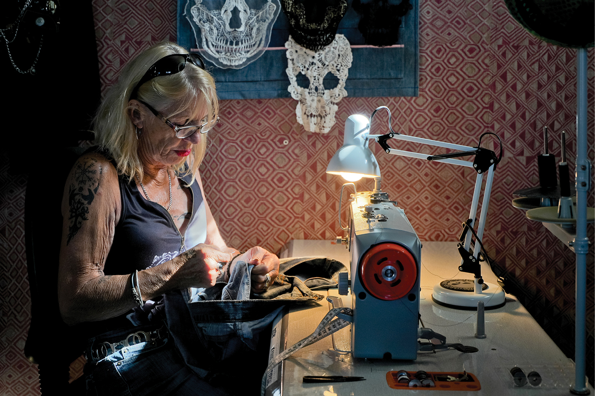 LRC_AUT26_Masonic Hotel_Sewing