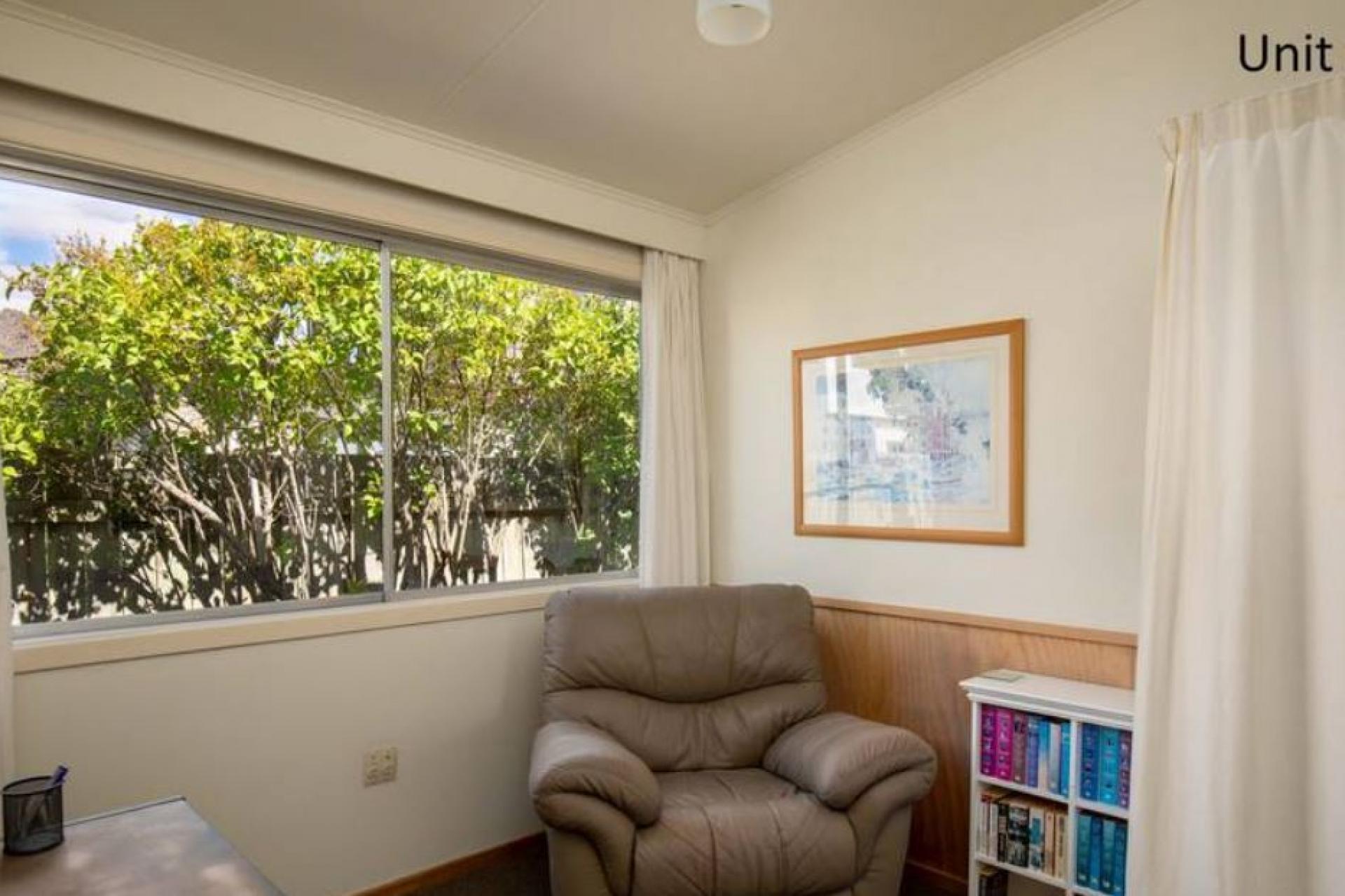 2/2 Walton Street, Alexandra