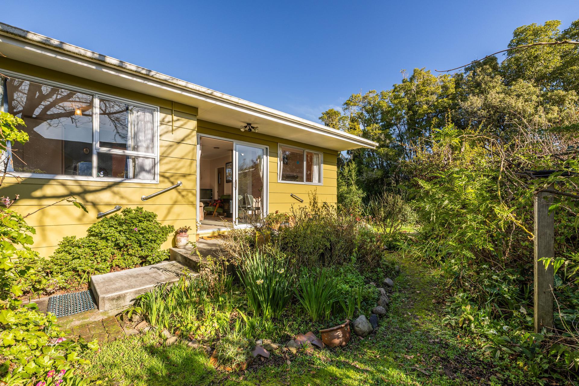 18 Bloomfield Street, Leithfield