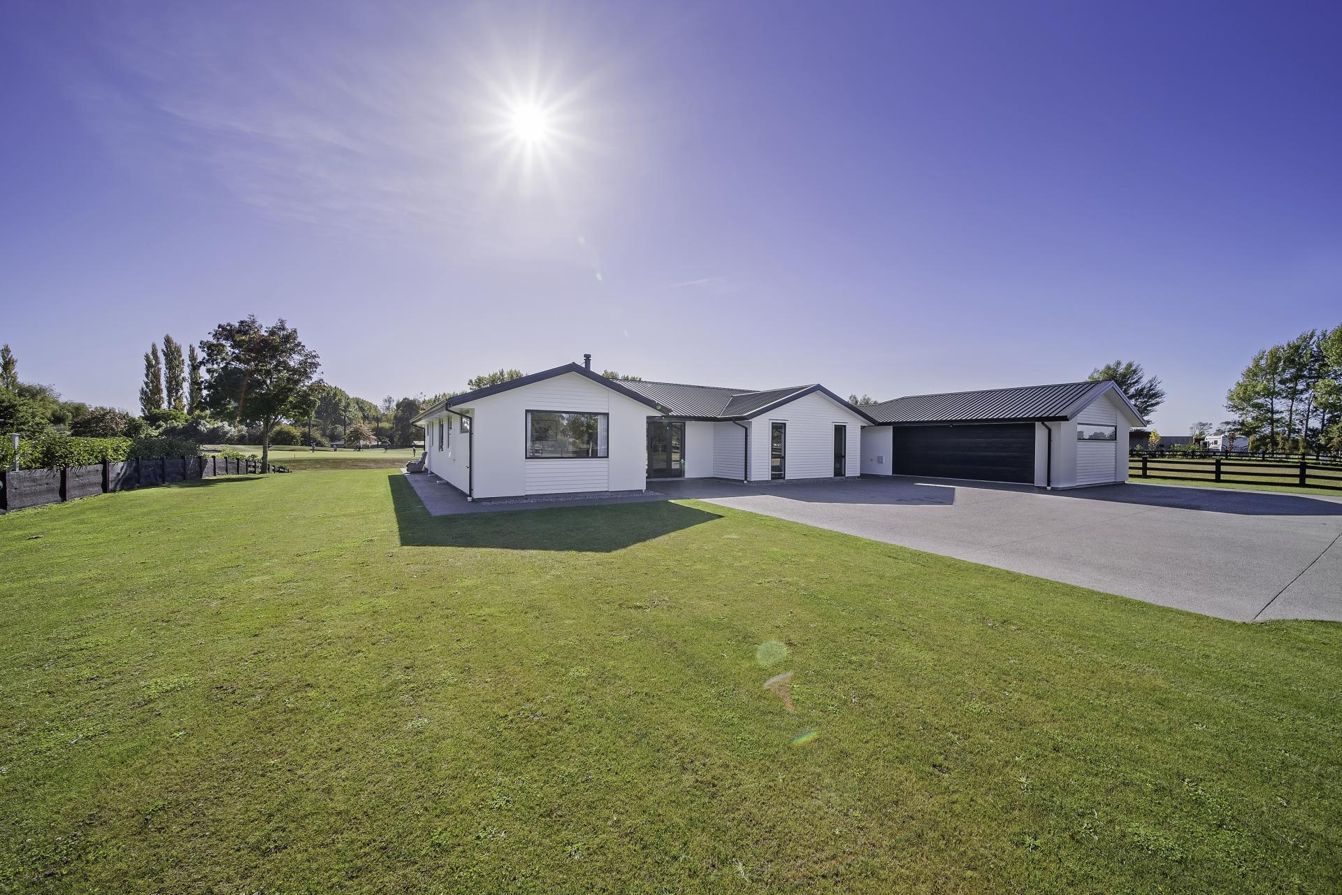 8 Burntwood Lane, Pegasus