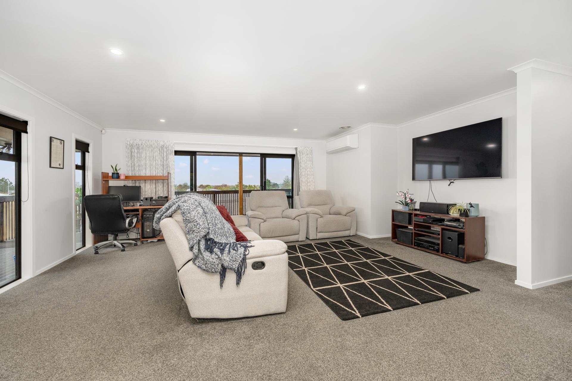 6 Poplar Grove, Feilding