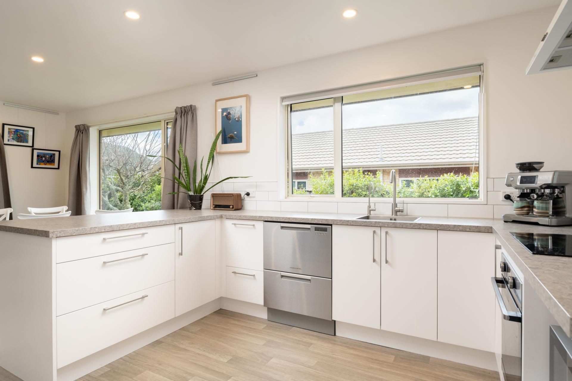 2 Whitby Close, Waikawa