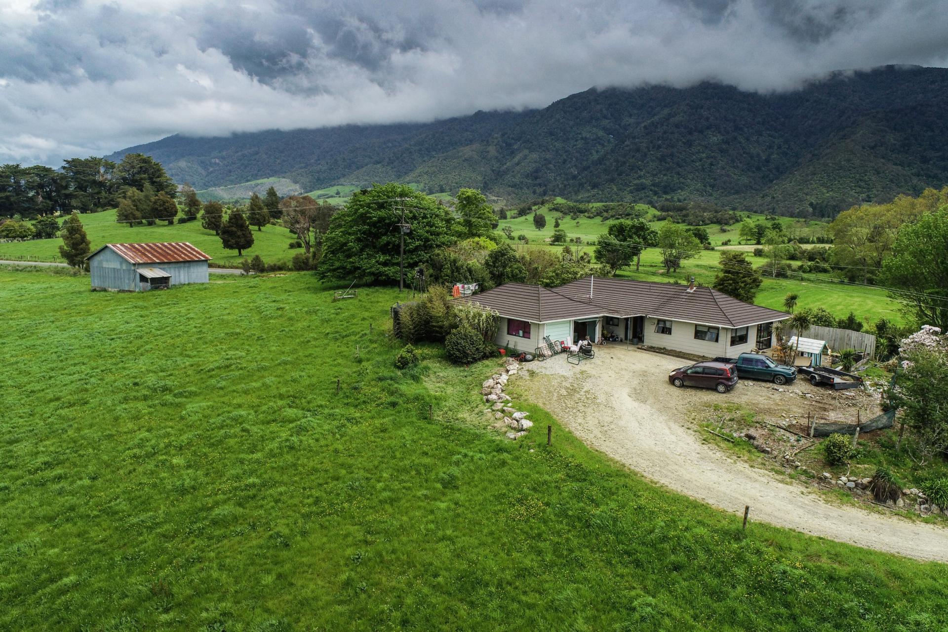 1629 Collingwood-Bainham Main Road, Bainham