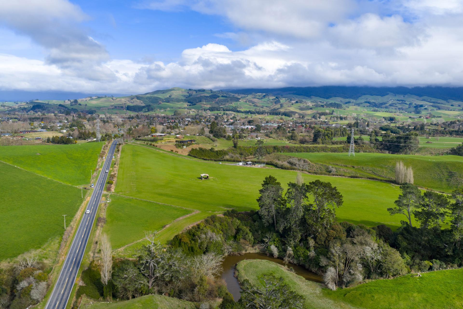 Pirongia Road, Pirongia