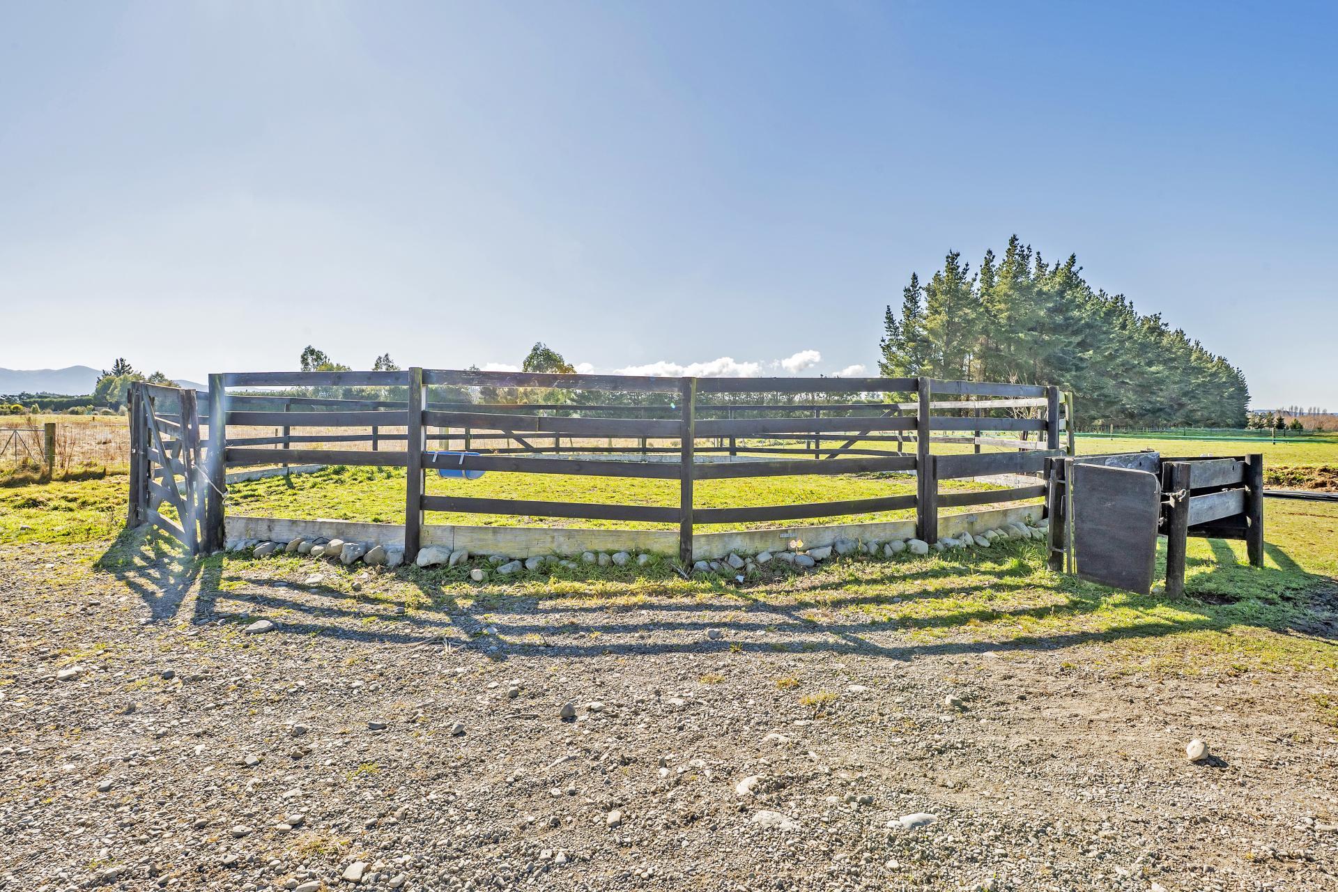 74 Foothills Road, Okuku
