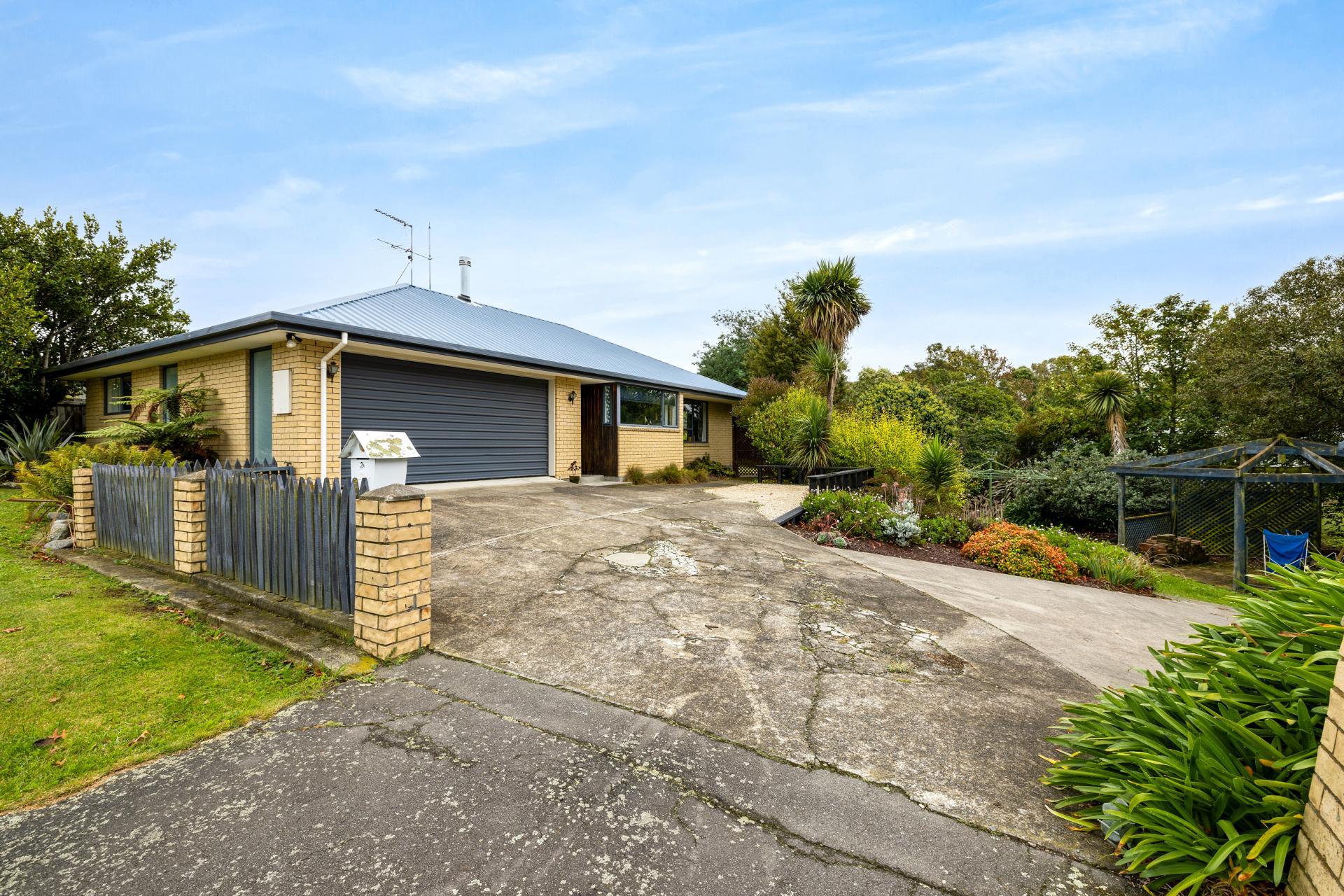 2A Bank Street, Amberley