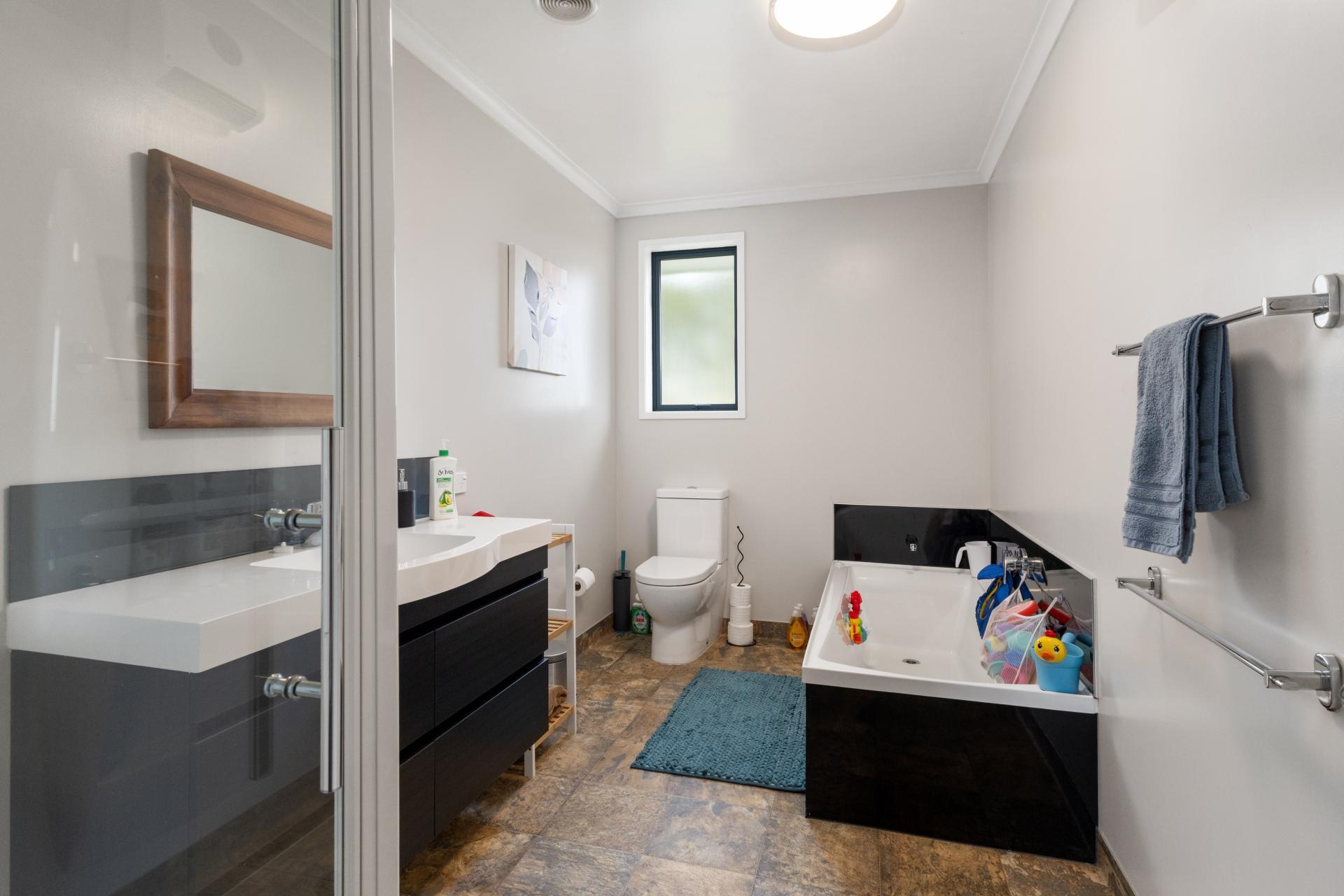 365 Fraser Road, Rosewill