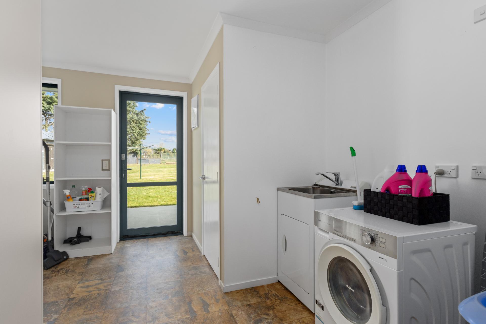 365 Fraser Road, Rosewill