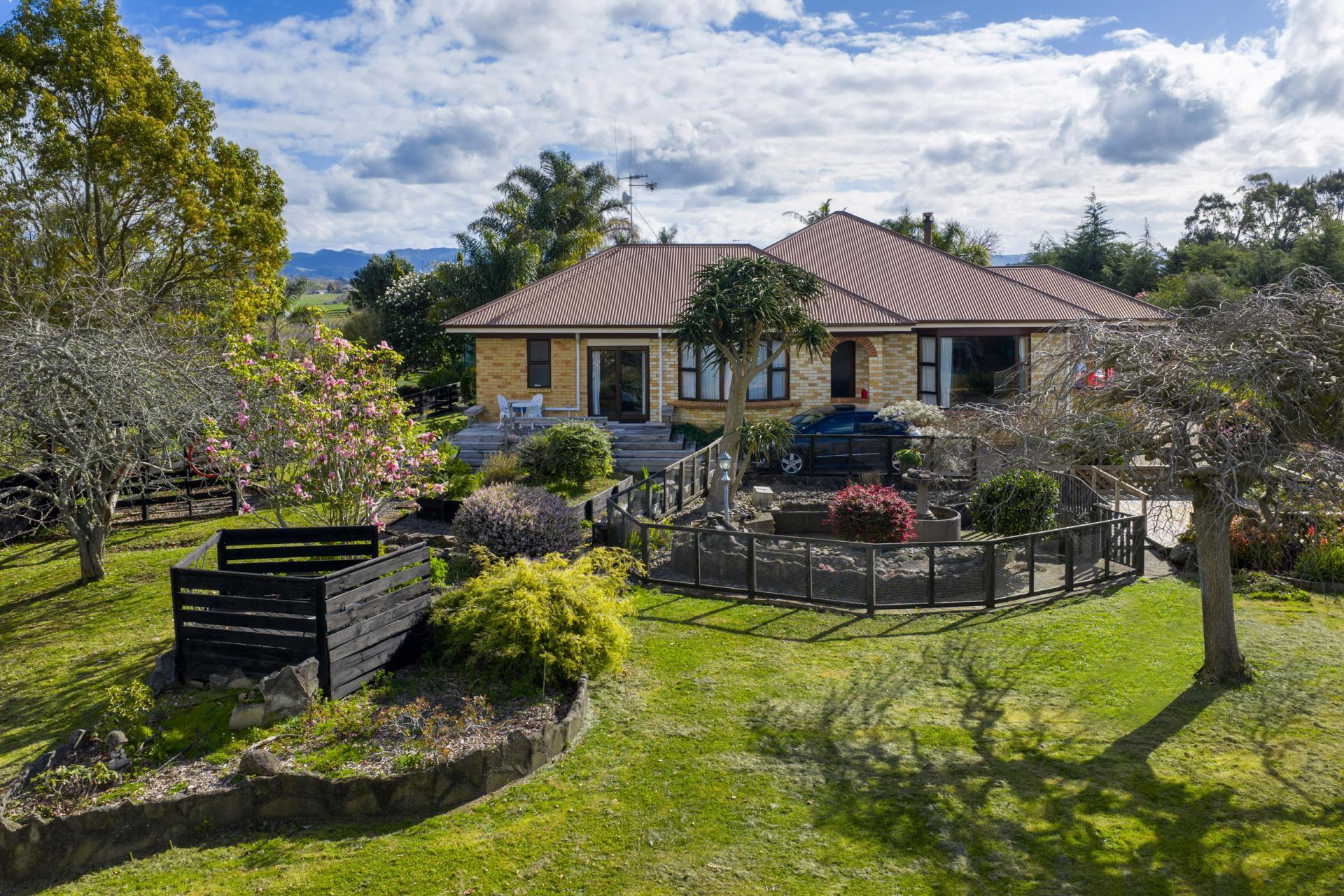 802 Tuhikaramea Road, Ngahinapouri