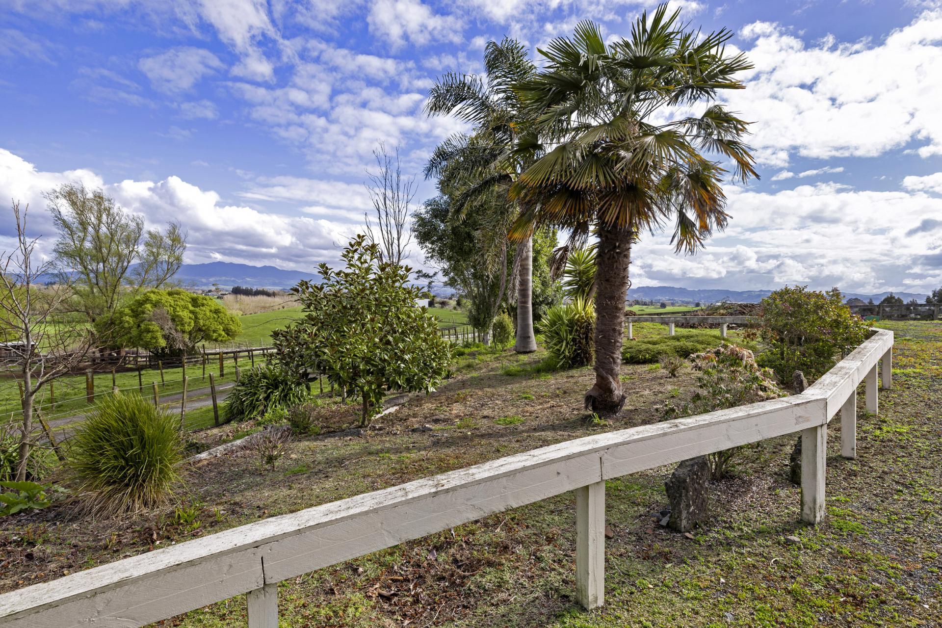 802 Tuhikaramea Road, Ngahinapouri