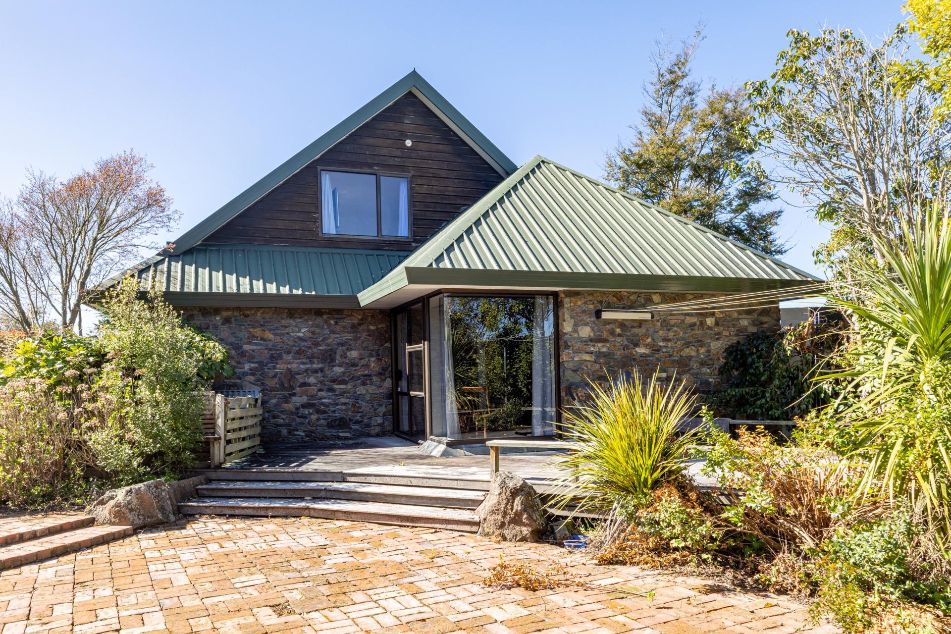 262 Pages Road, Gleniti