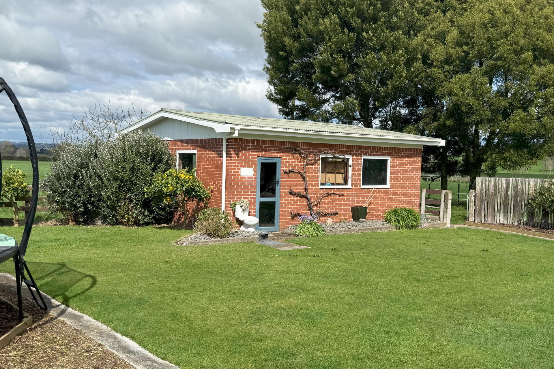93 State Highway 5, Tirau
