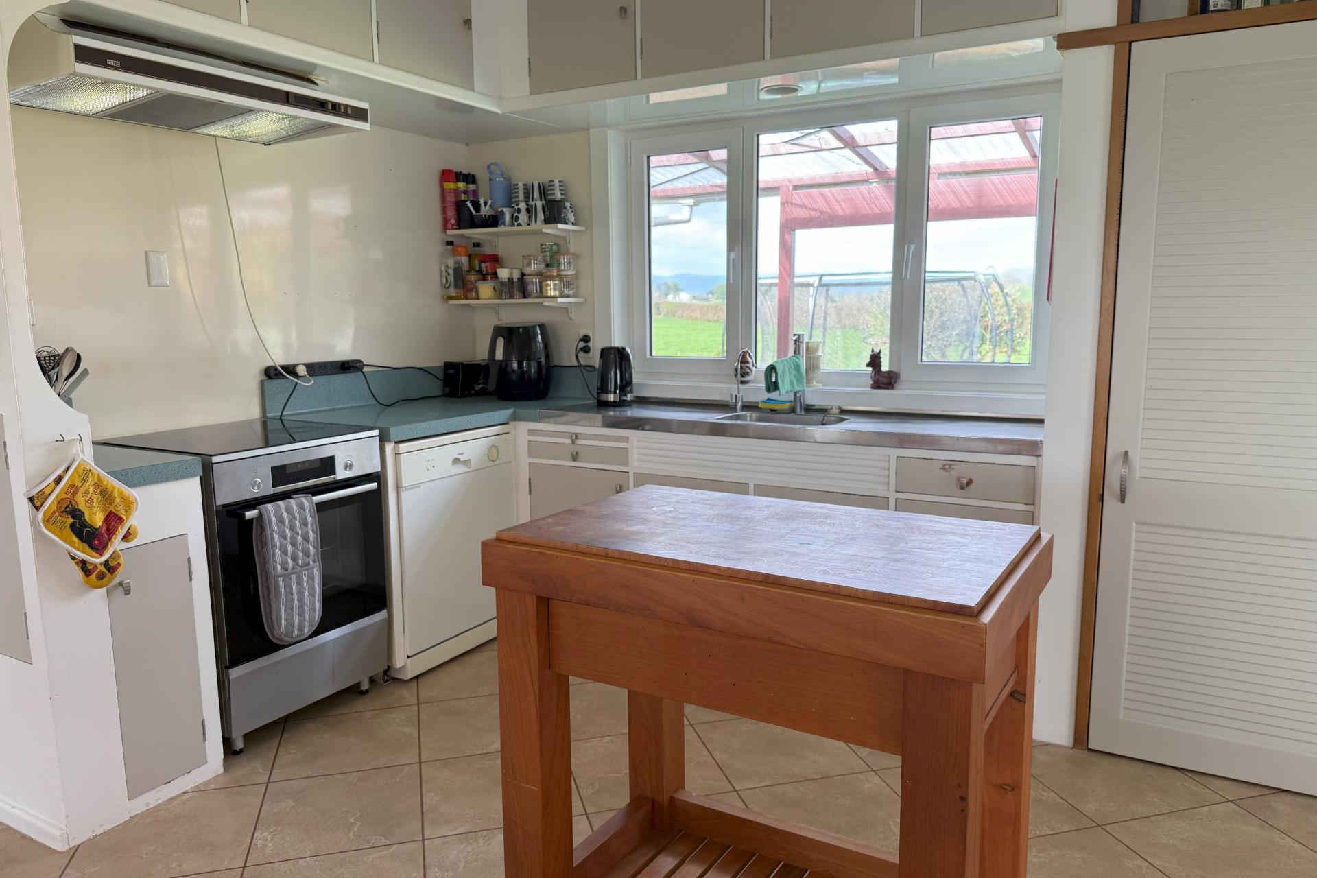 93 State Highway 5, Tirau