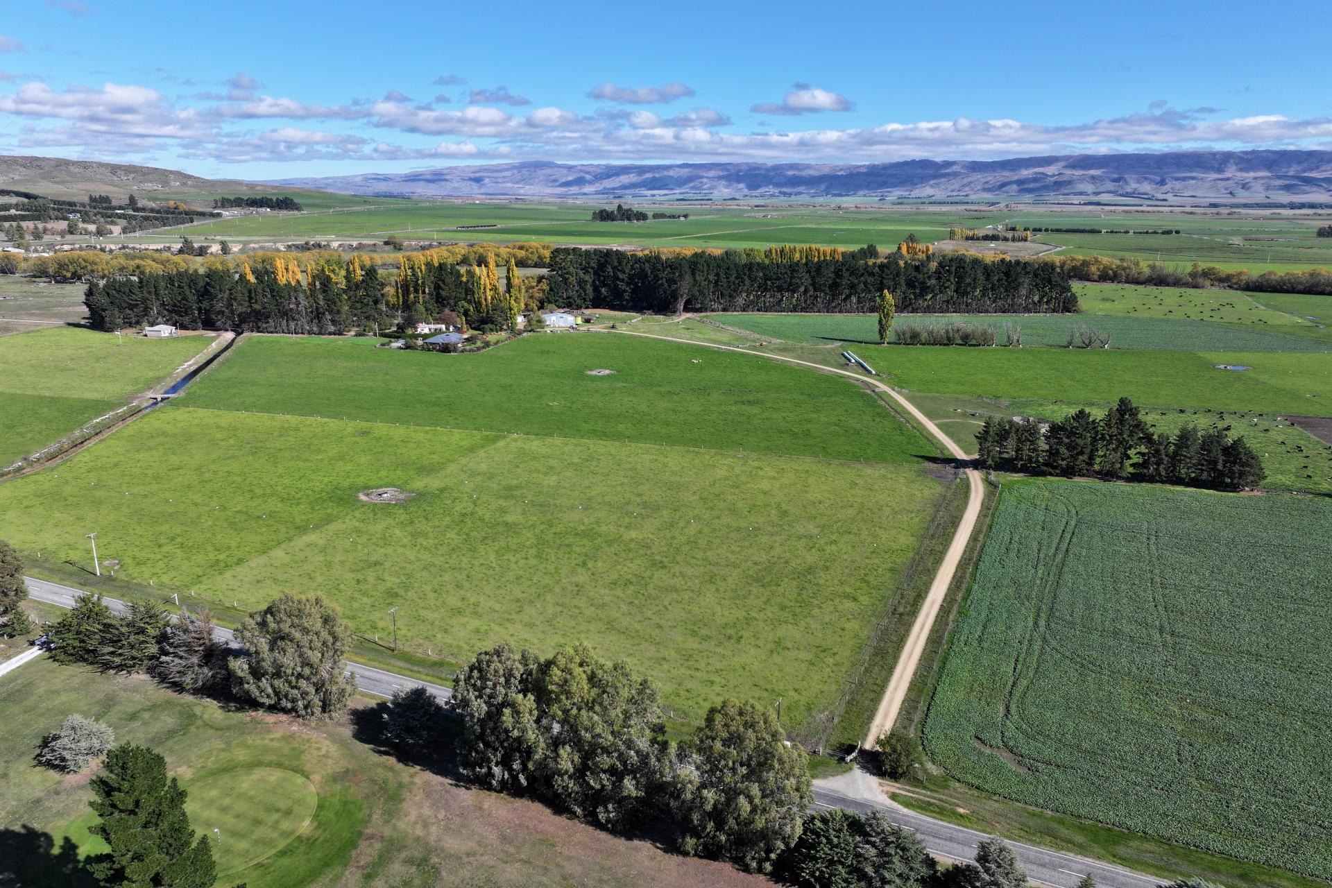 315 and 1564 Patearoa Ranfurly Road, Patearoa