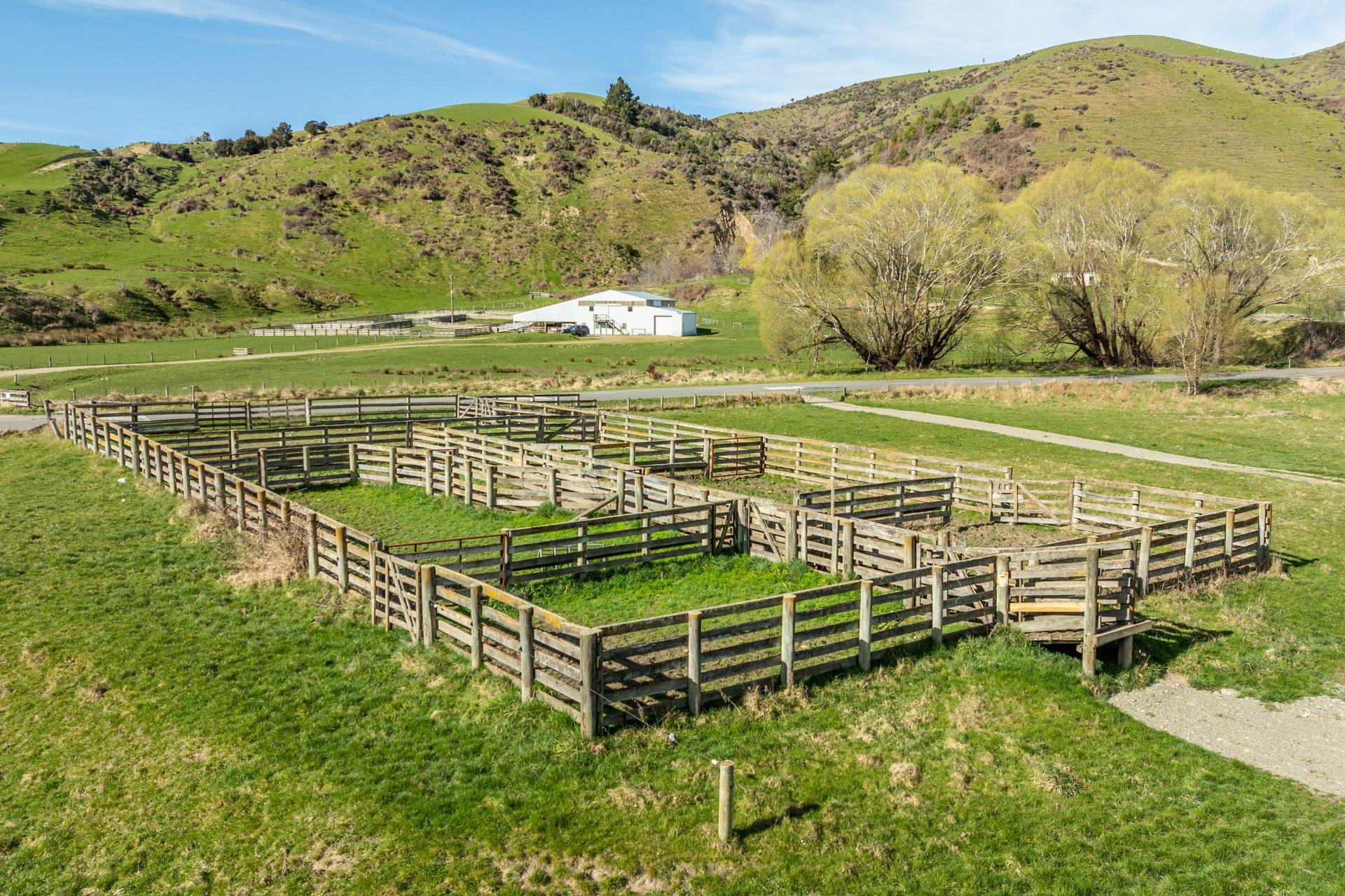 1246 Leader Road West, Waiau