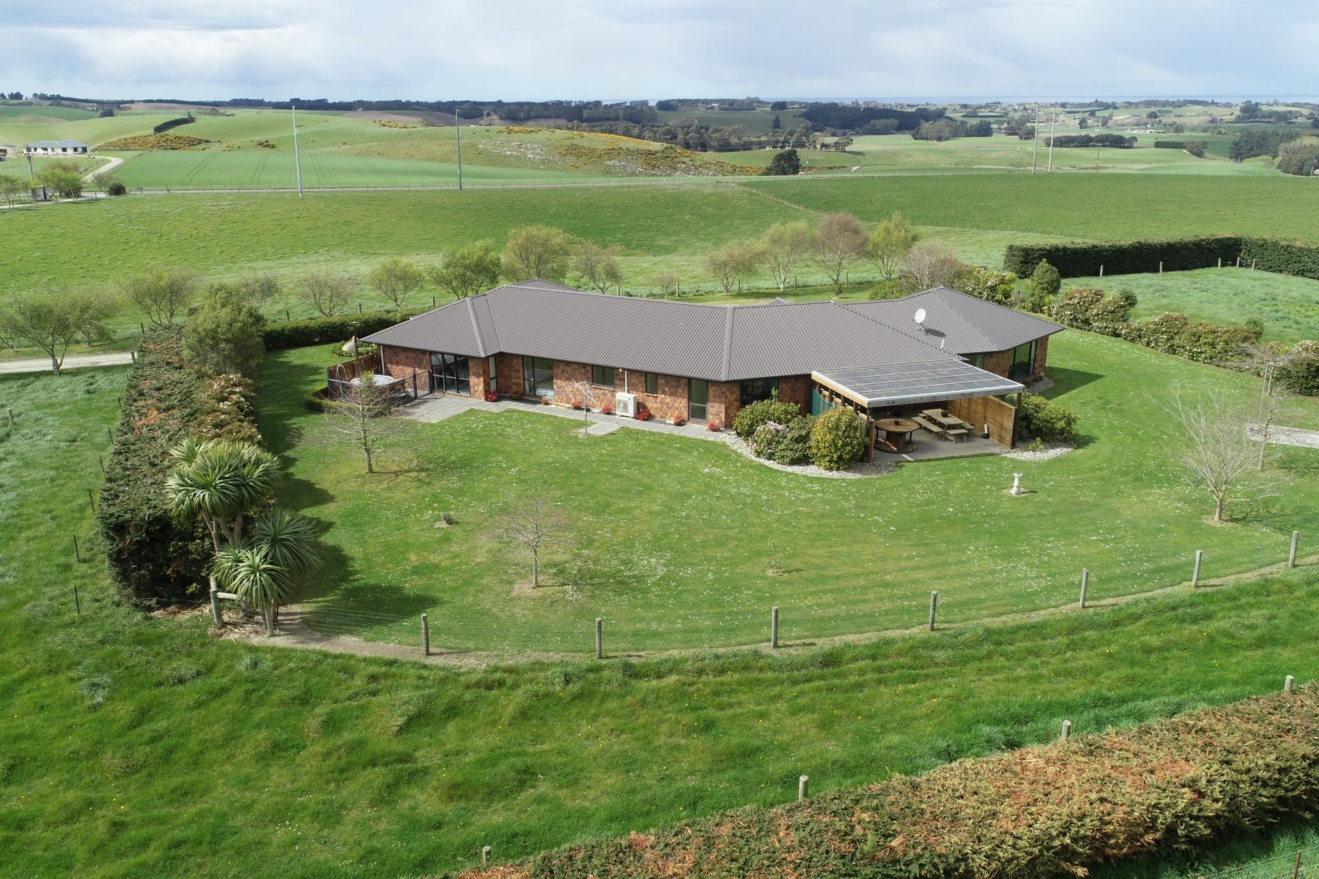 341 Airedale Road, Weston