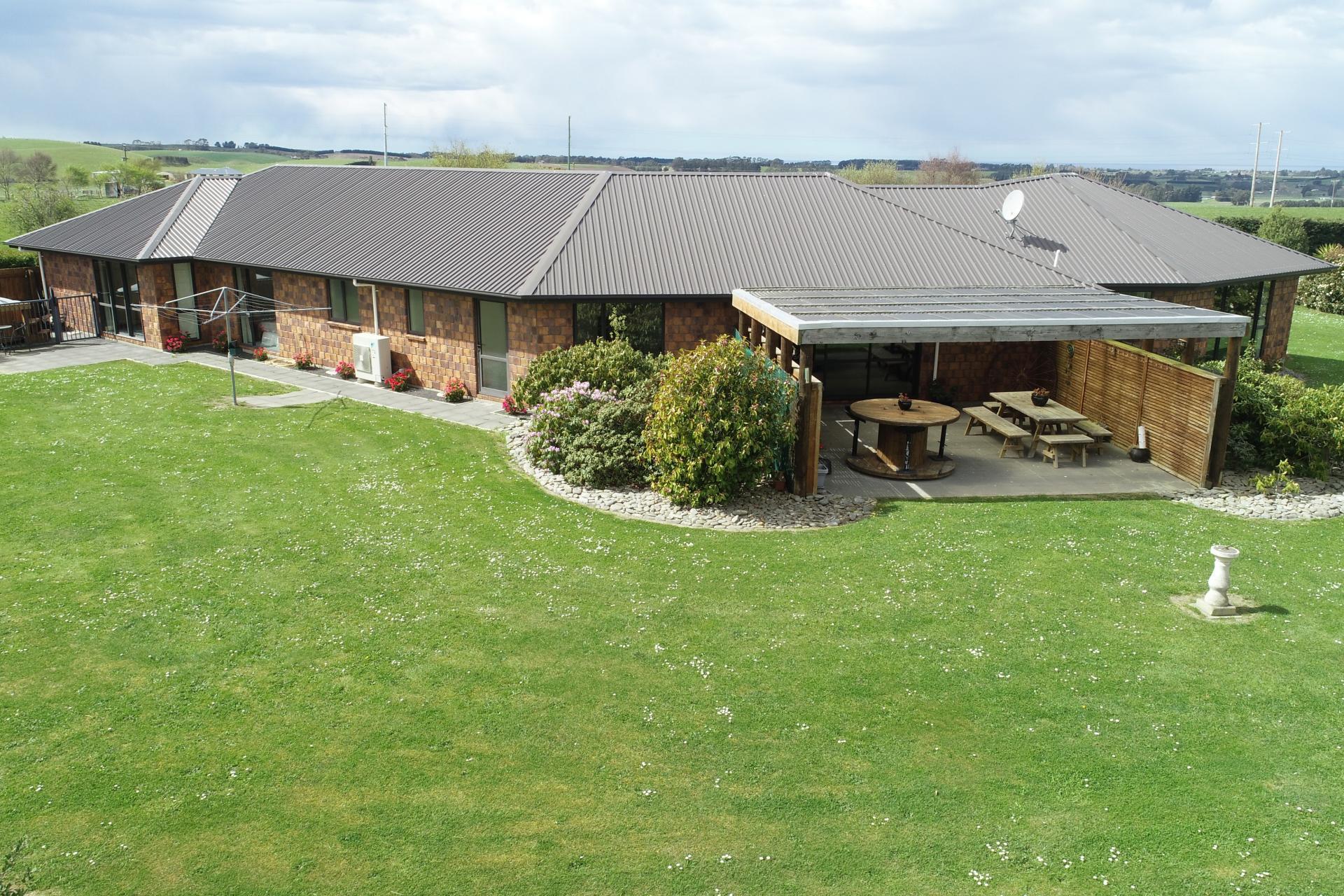 341 Airedale Road, Weston