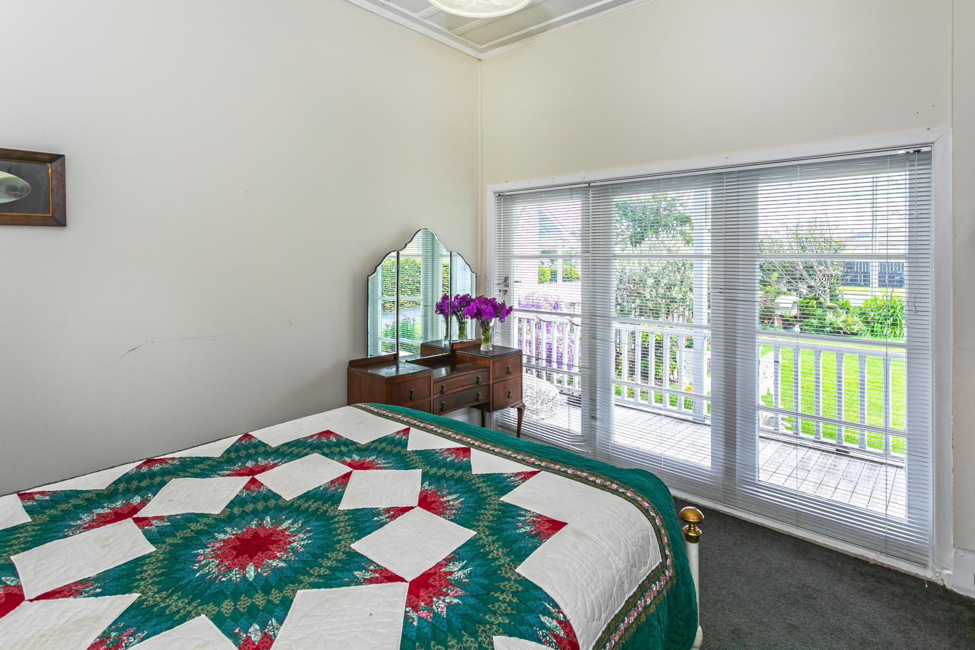 114 Fenton Street, Thames