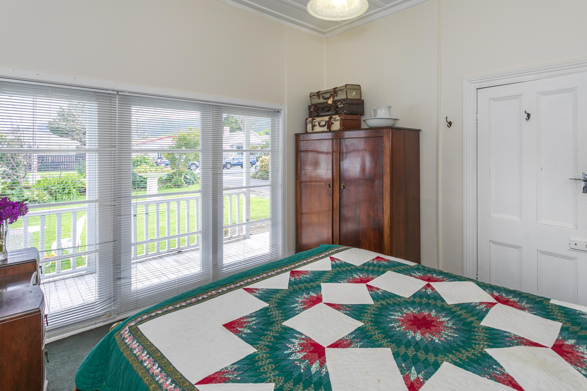114 Fenton Street, Thames