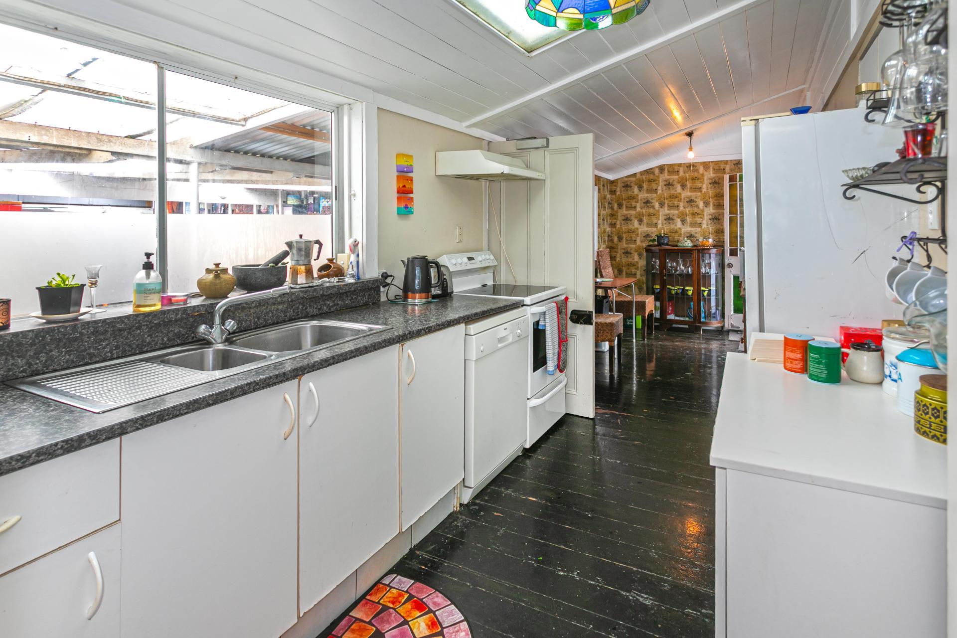 114 Fenton Street, Thames