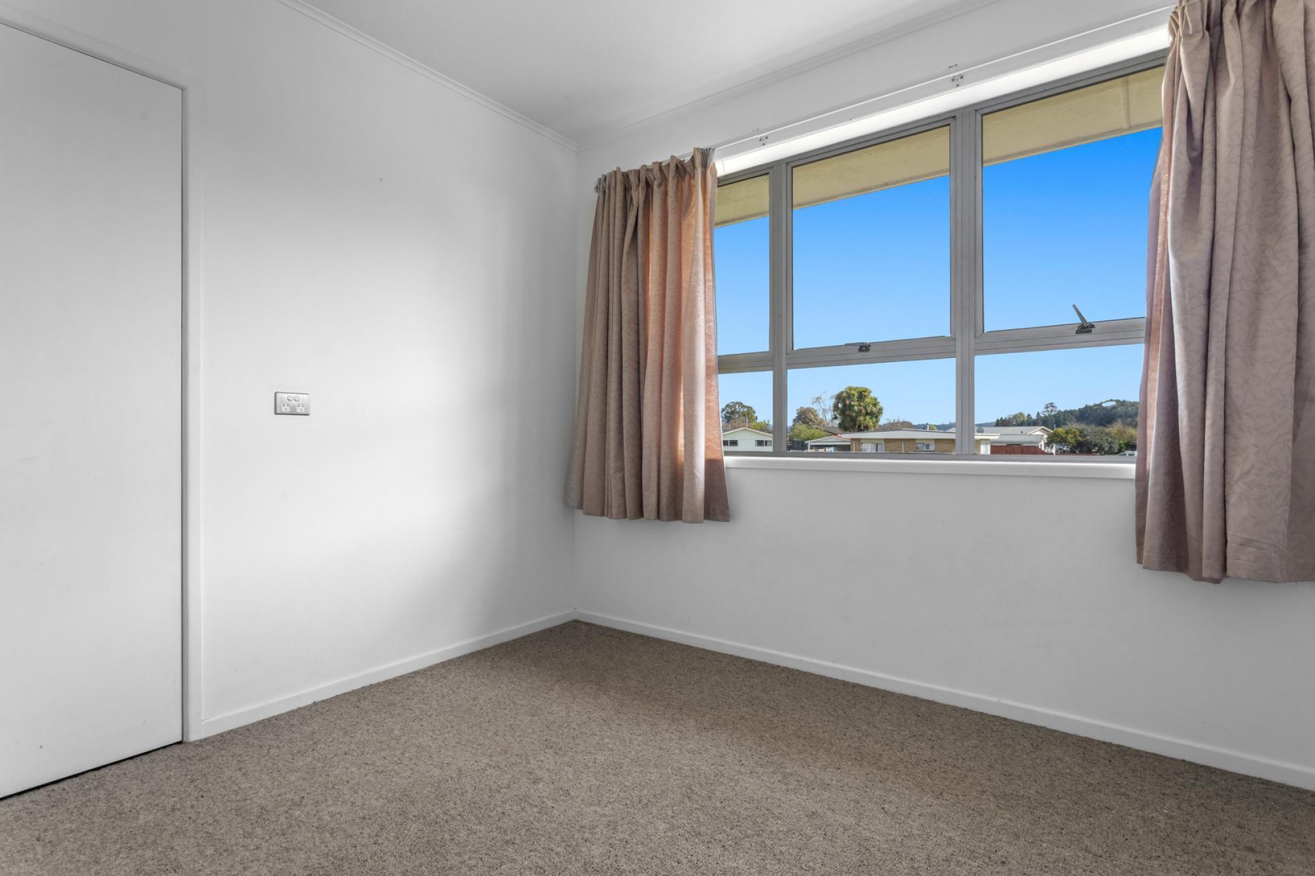 12 Howell Road, Taneatua