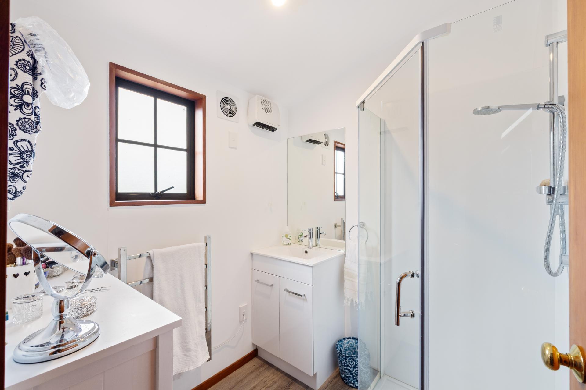 44 Seadown Crescent, Amberley