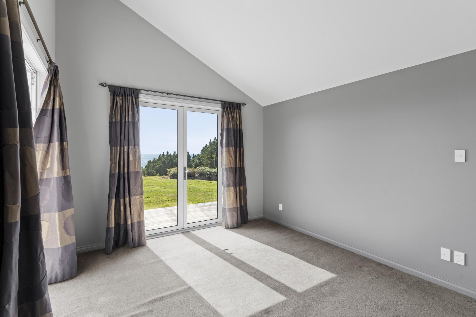 4894 Hampden-Palmerston Road, Shag Point